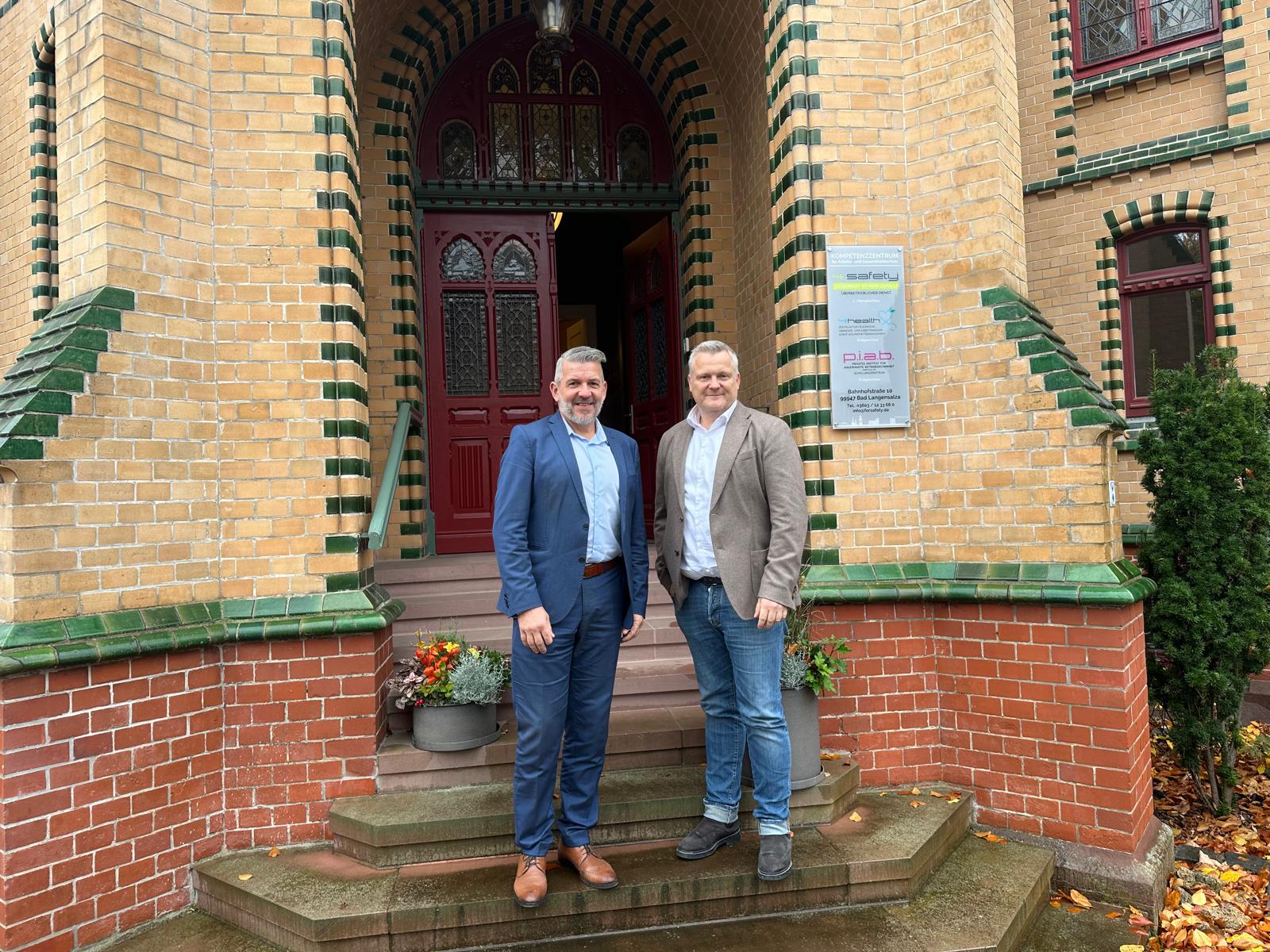 Landrat Thomas Ahke besucht 4safety in Bad Langensalza – Austausch über Arbeitsschutz und Safetyfication